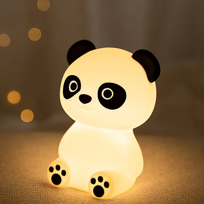 Sengelampe - Beskyttende Panda Night Light